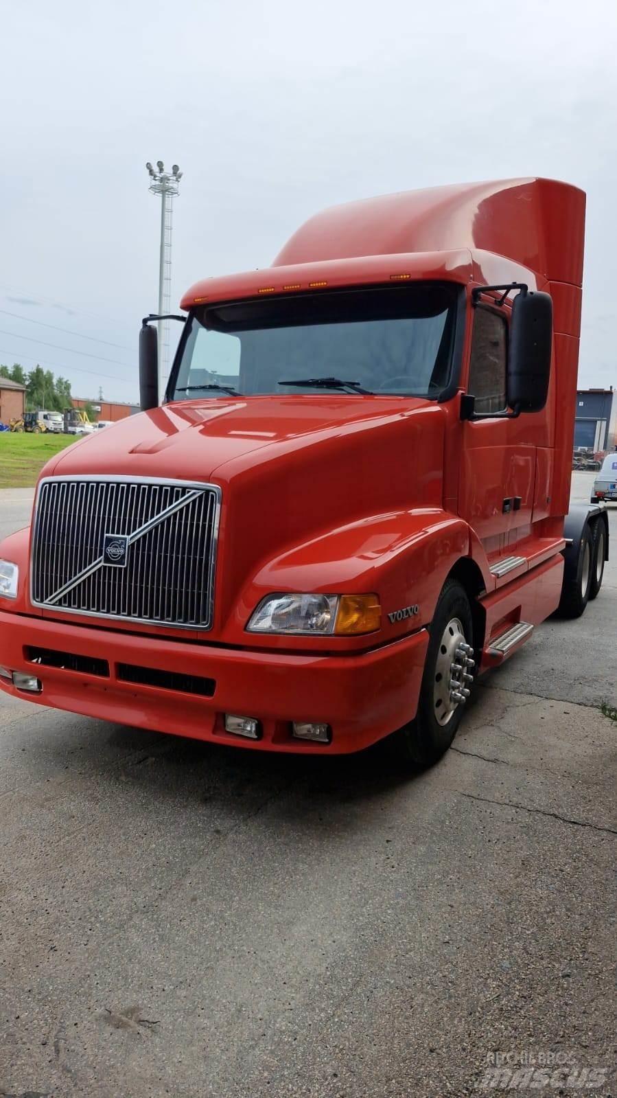 Volvo VNL-4 Sadulveokid
