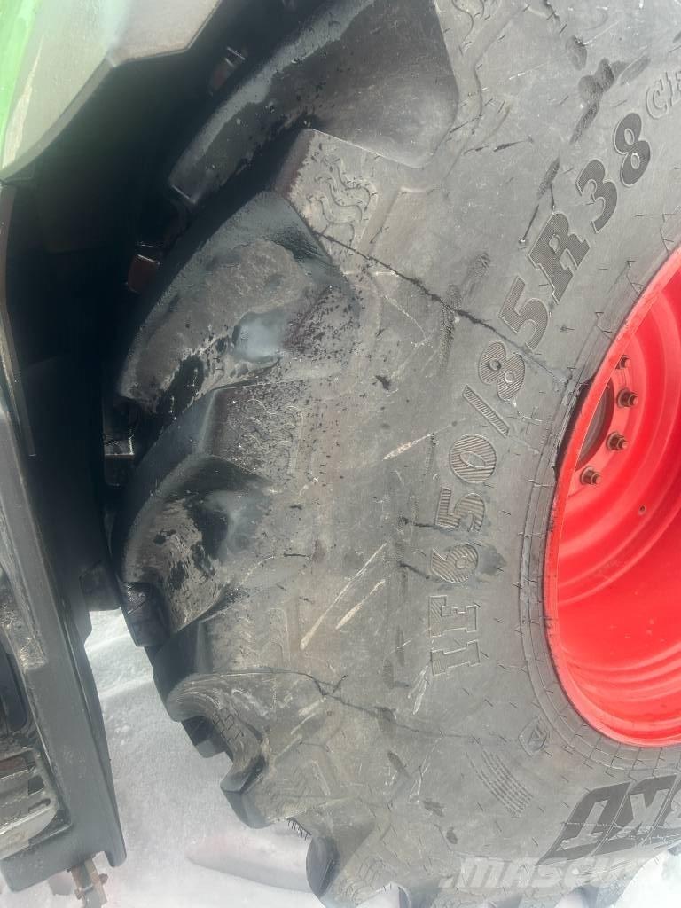 Fendt 824 Vario Traktorid