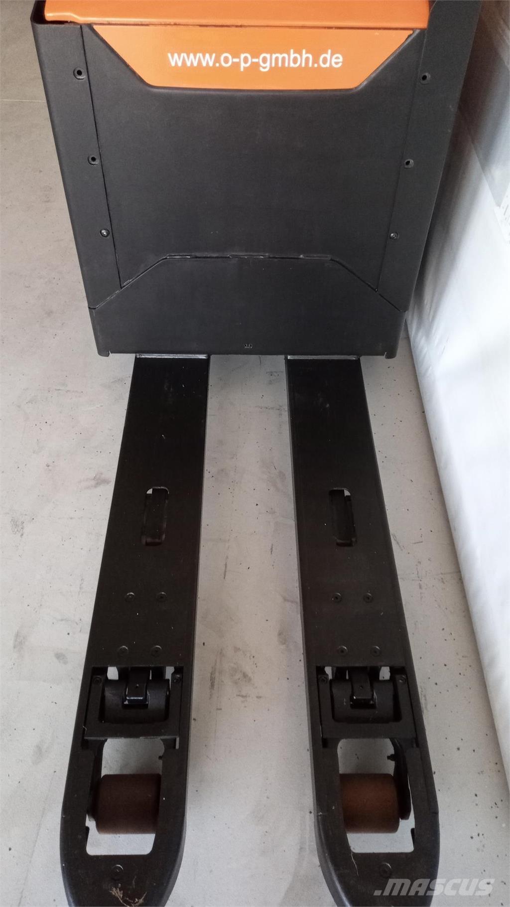 Toyota LPE 200 Järelkäidavad virnastajad