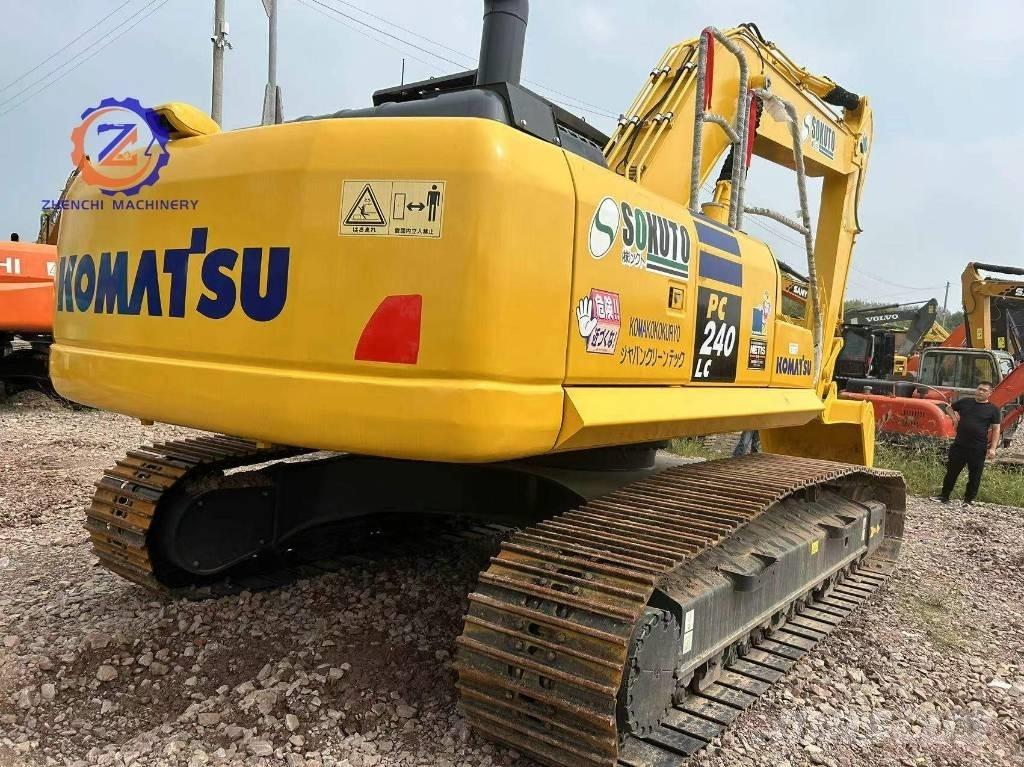 Komatsu PC 240-8 Roomikekskavaatorid