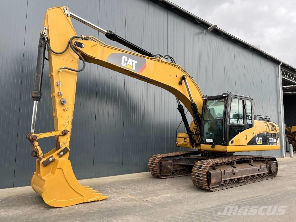 CAT 323D LN Roomikekskavaatorid