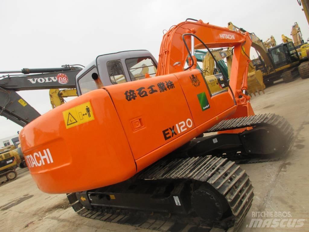 Hitachi EX 120-3 Roomikekskavaatorid
