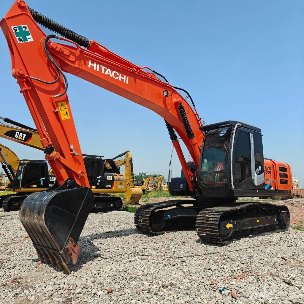 Hitachi 200-3 Roomikekskavaatorid