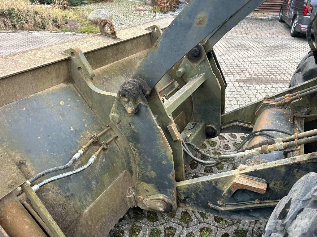 Ljungby L 13 Rataslaadurid