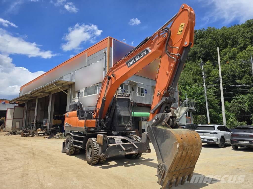 Doosan DX220W-7 Ratasekskavaatorid