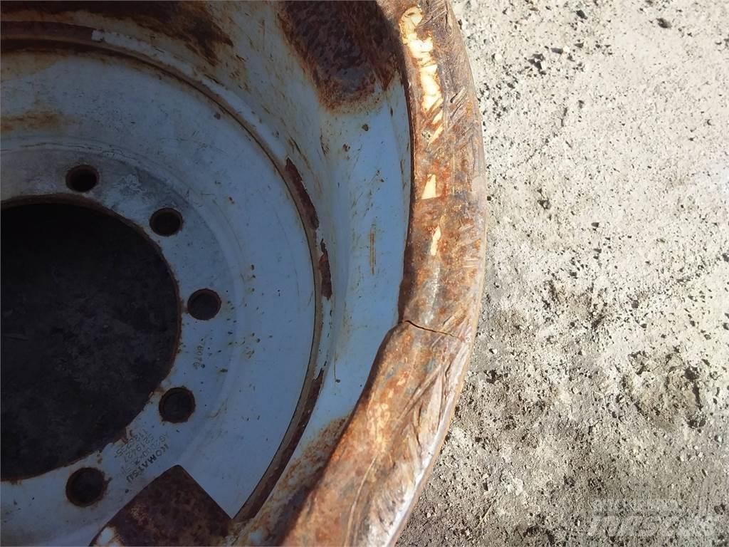 Valmet 890 20x26,5 Rehvid, rattad ja veljed