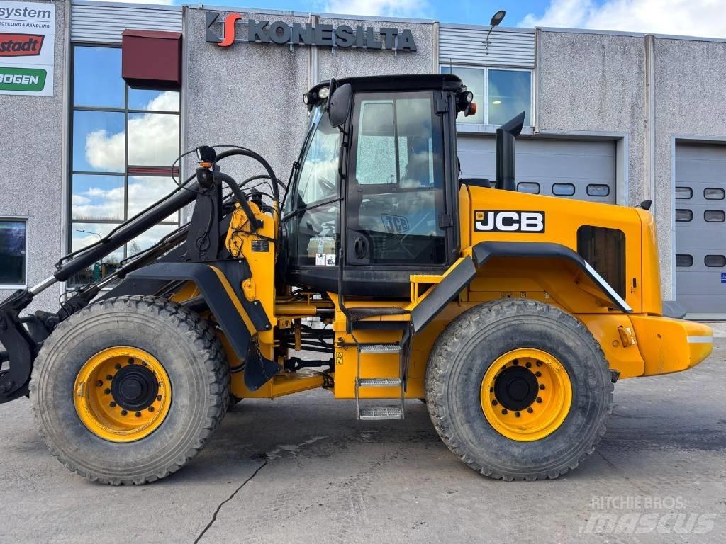 JCB 437 HT Rataslaadurid