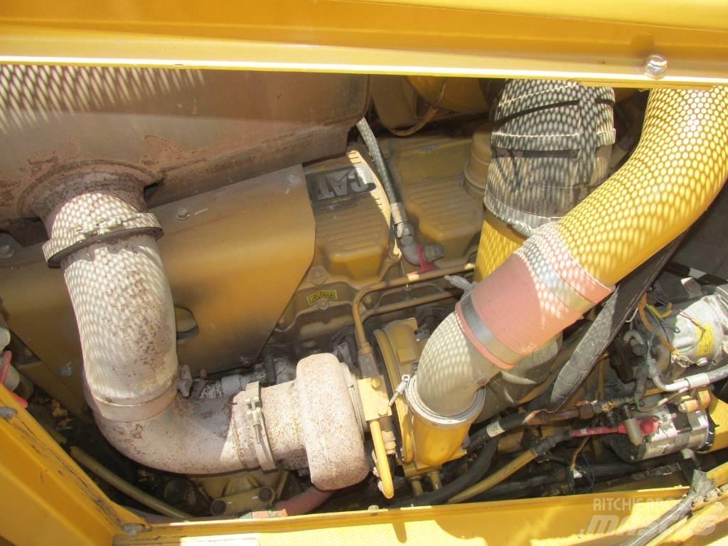 CAT D 8 T Buldooserid