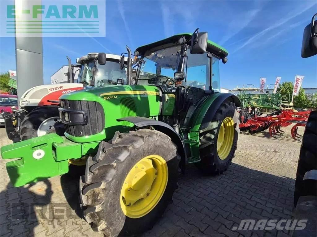John Deere 5070 m Traktorid