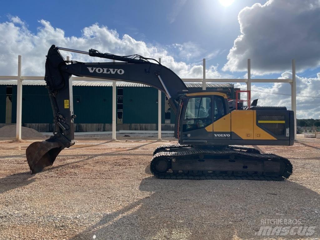 Volvo EC 300 EL Roomikekskavaatorid