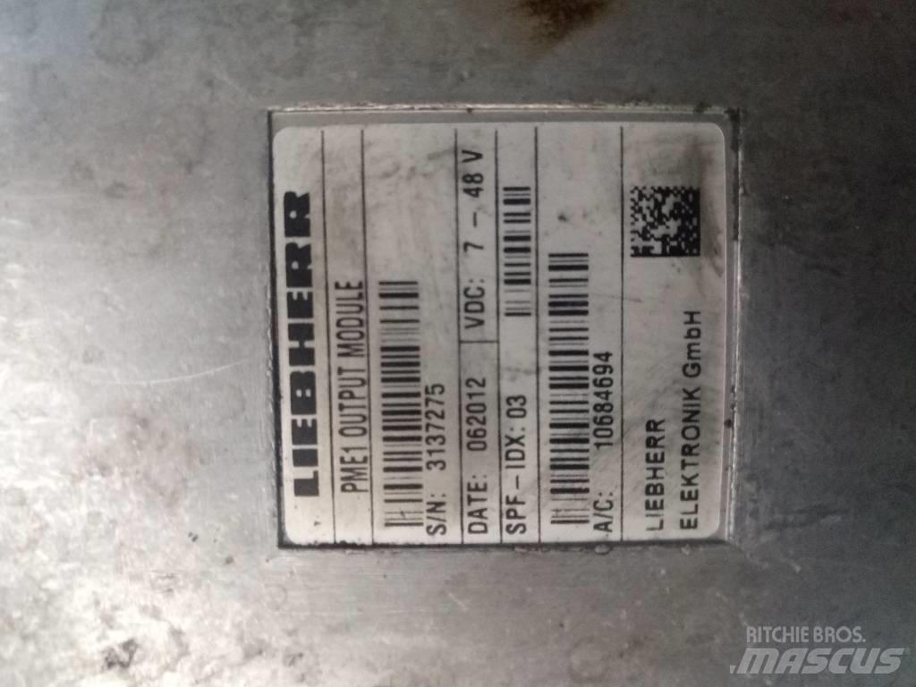 Liebherr R 916 LC Elektroonikaseadmed
