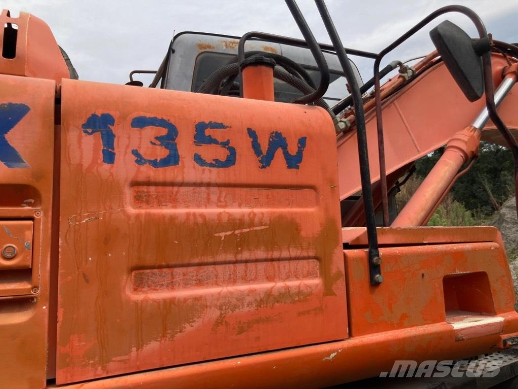 Hitachi EX 135 W Ratasekskavaatorid