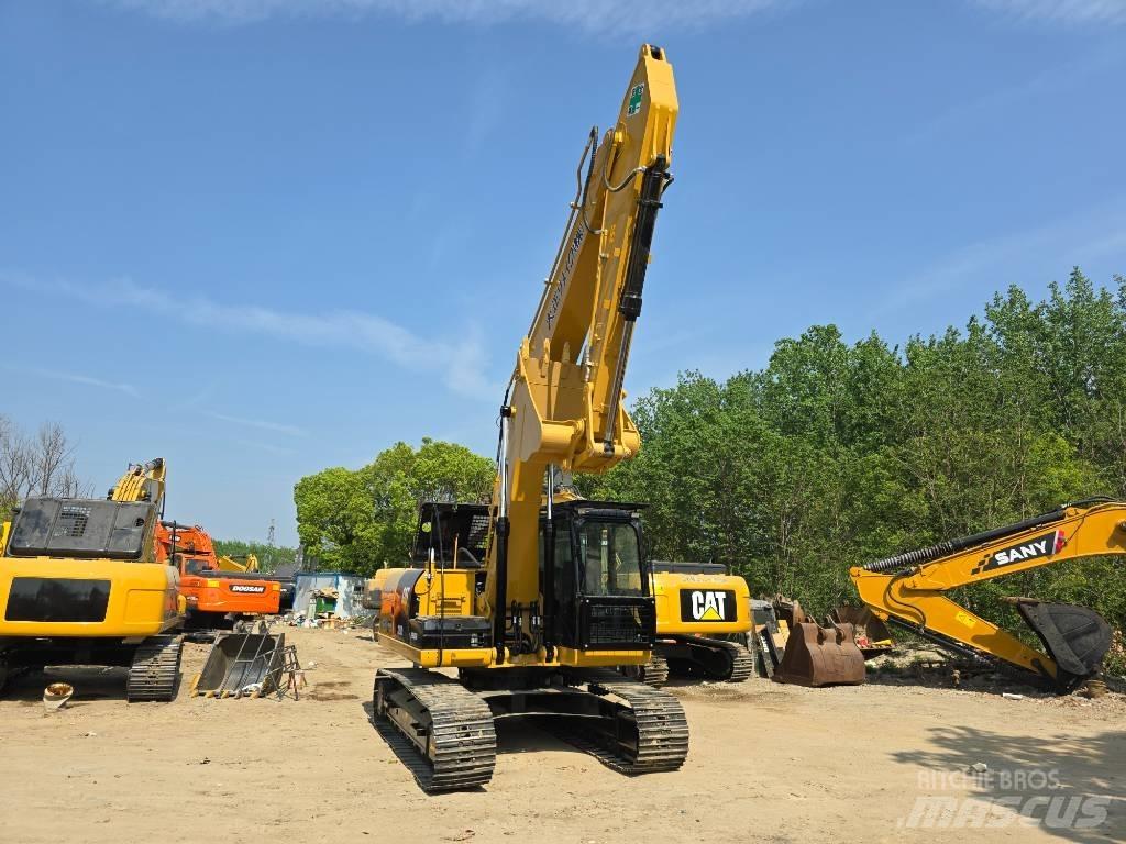 CAT 320 D 2 Väikeekskavaatorid 7t-12t
