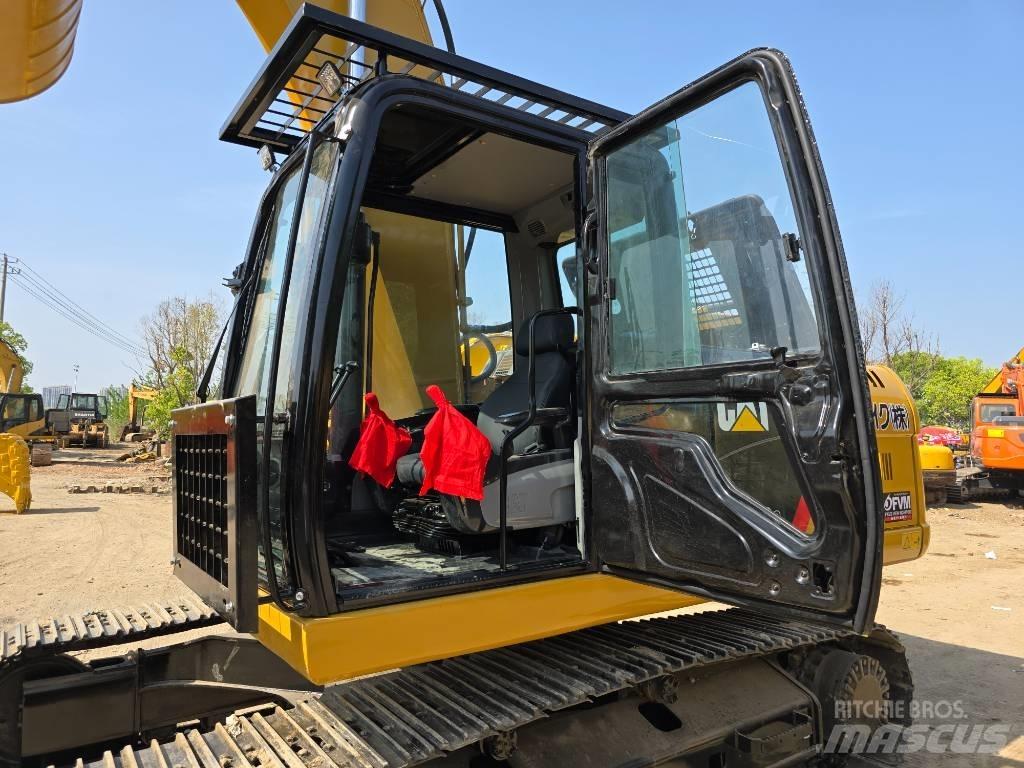 CAT 320 D 2 Väikeekskavaatorid 7t-12t