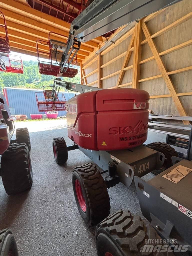 SkyJack SJ 51 AJ Iseliikuvad poomtõstukid