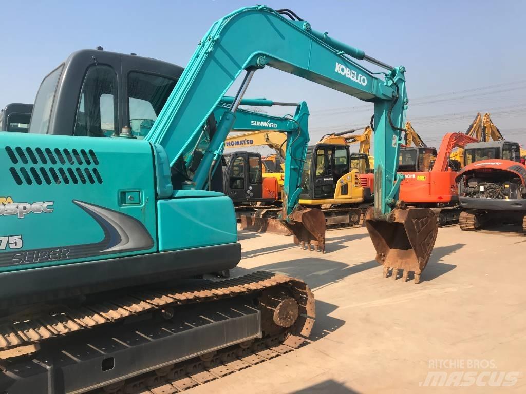 Kobelco SK 75 CSR Roomikekskavaatorid