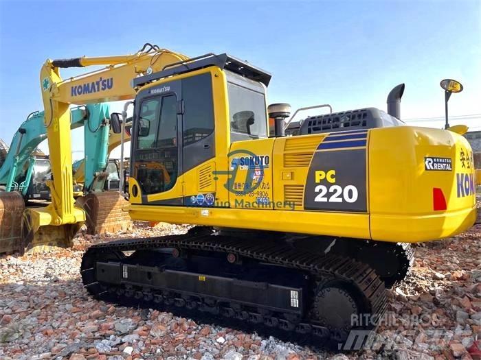 Komatsu PC 220-8 Roomikekskavaatorid