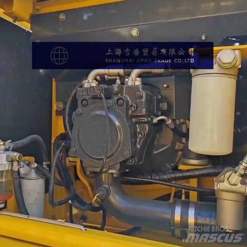 Komatsu PC 160 Roomikekskavaatorid