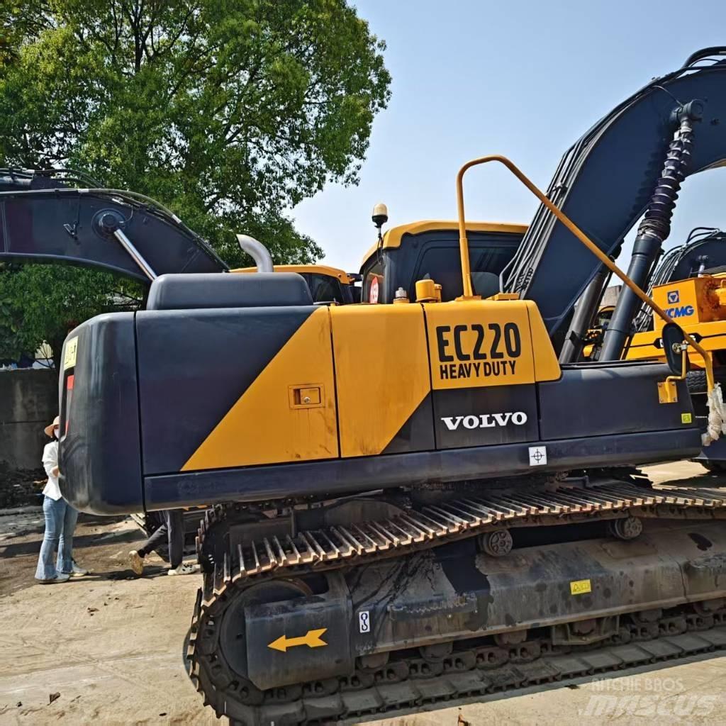 Volvo EC 220 Roomikekskavaatorid