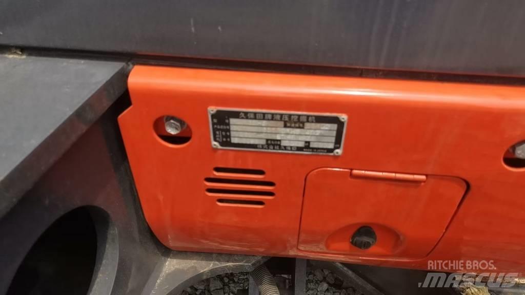 Kubota KX 165 Roomikekskavaatorid