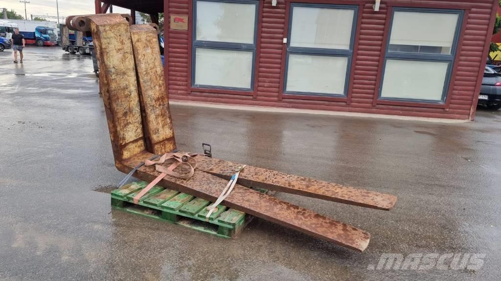  FORKS 35-40 T Tõstekahvlid