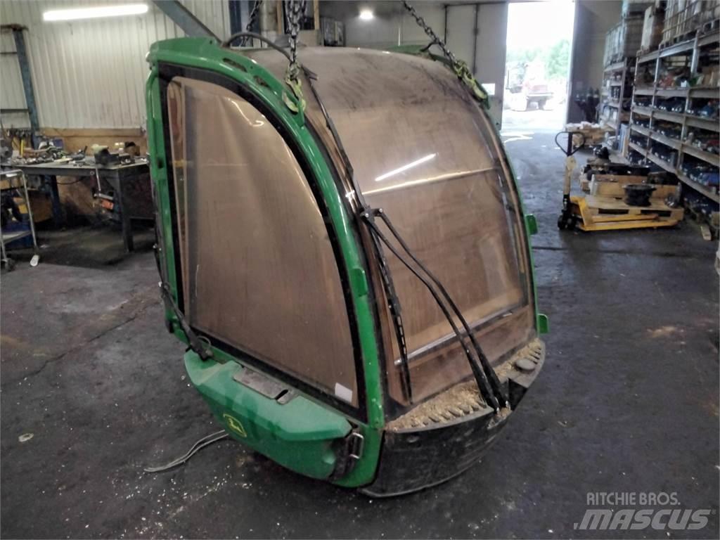 John Deere 1470G Kabiinid
