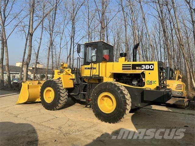 Komatsu WA380 Rataslaadurid