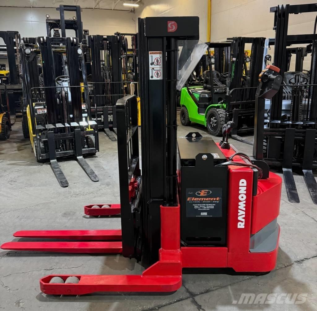 Raymond DSX040 Platvormiga virnastajad