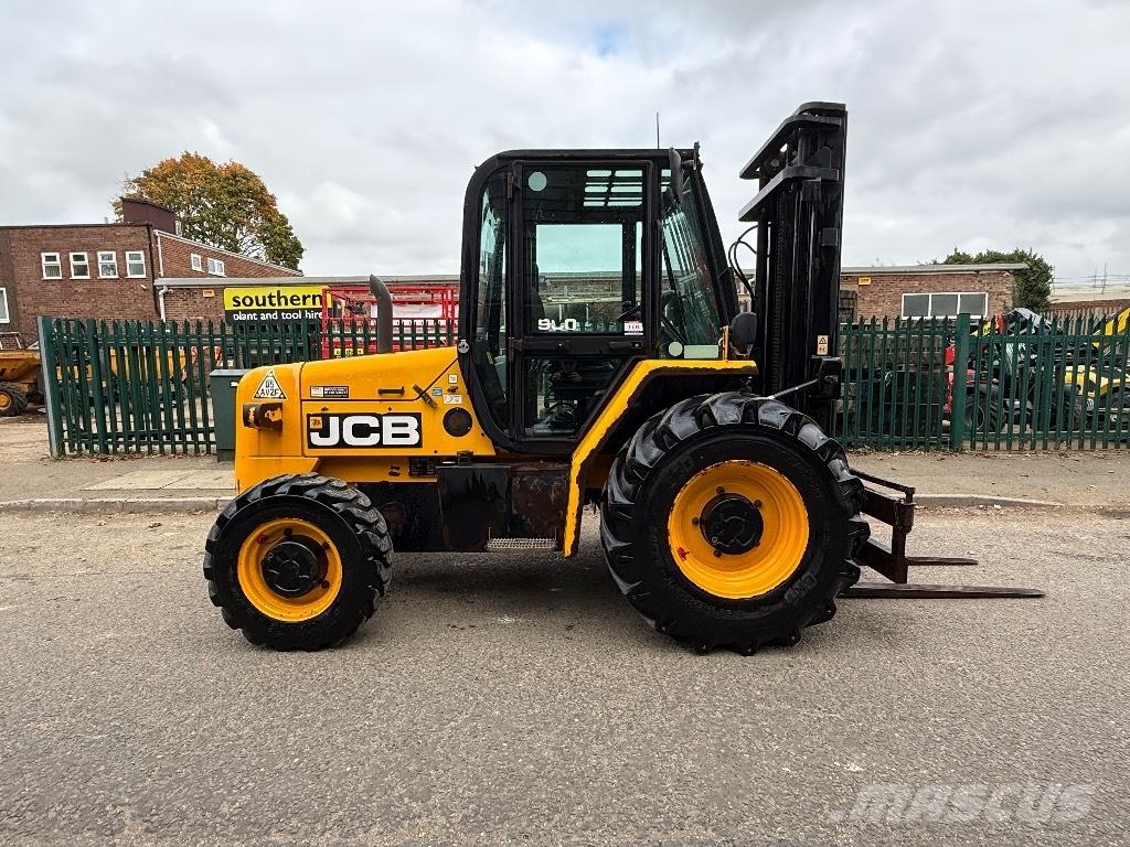 JCB 930-4 Maastikutõstukid