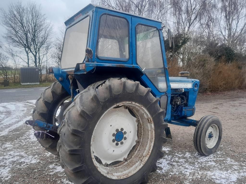 Ford 7000 Dual power Traktorid