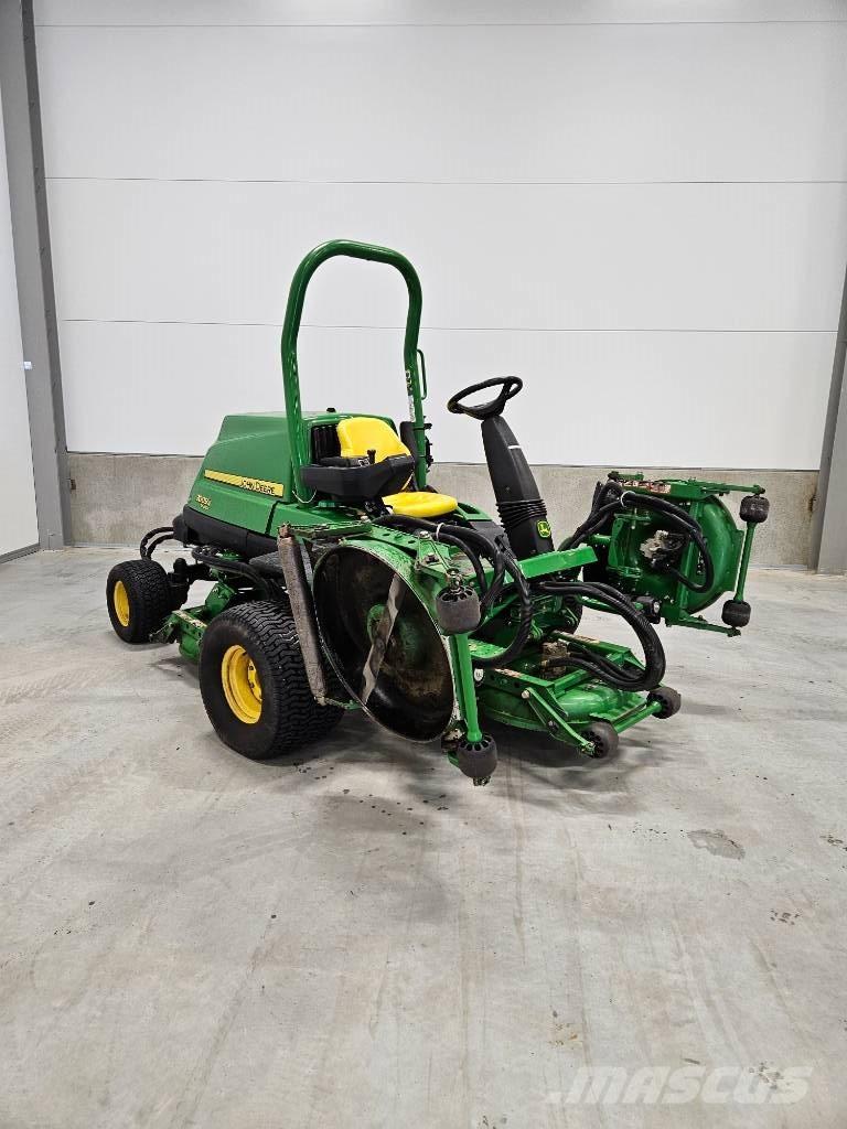 John Deere 9009A Muud golfiväljaku niidukid