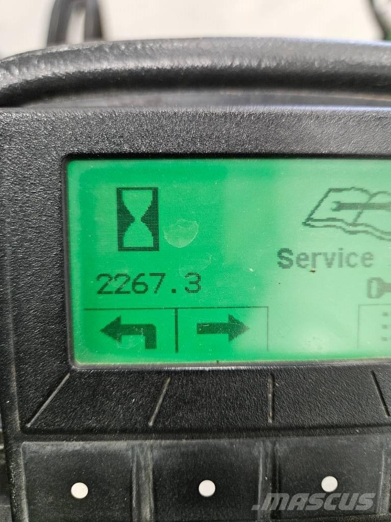 John Deere 9009A Muud golfiväljaku niidukid