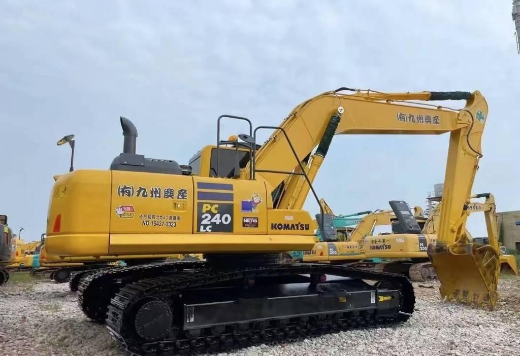 Komatsu PC 240 Roomikekskavaatorid