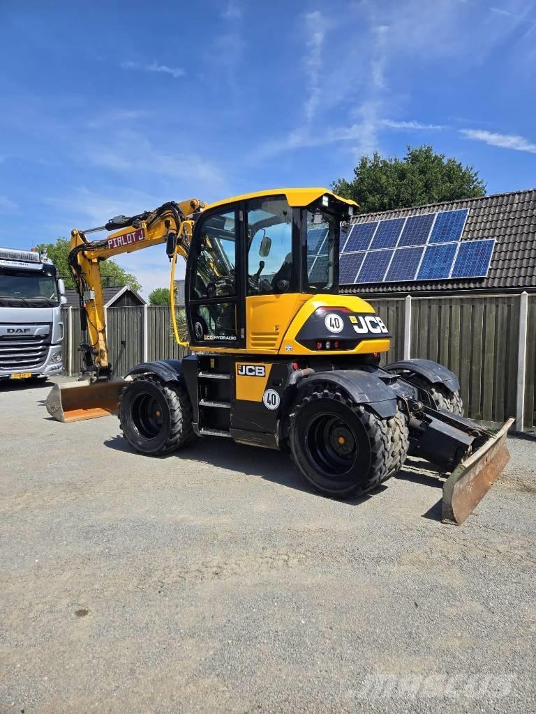 JCB 110 W Ratasekskavaatorid