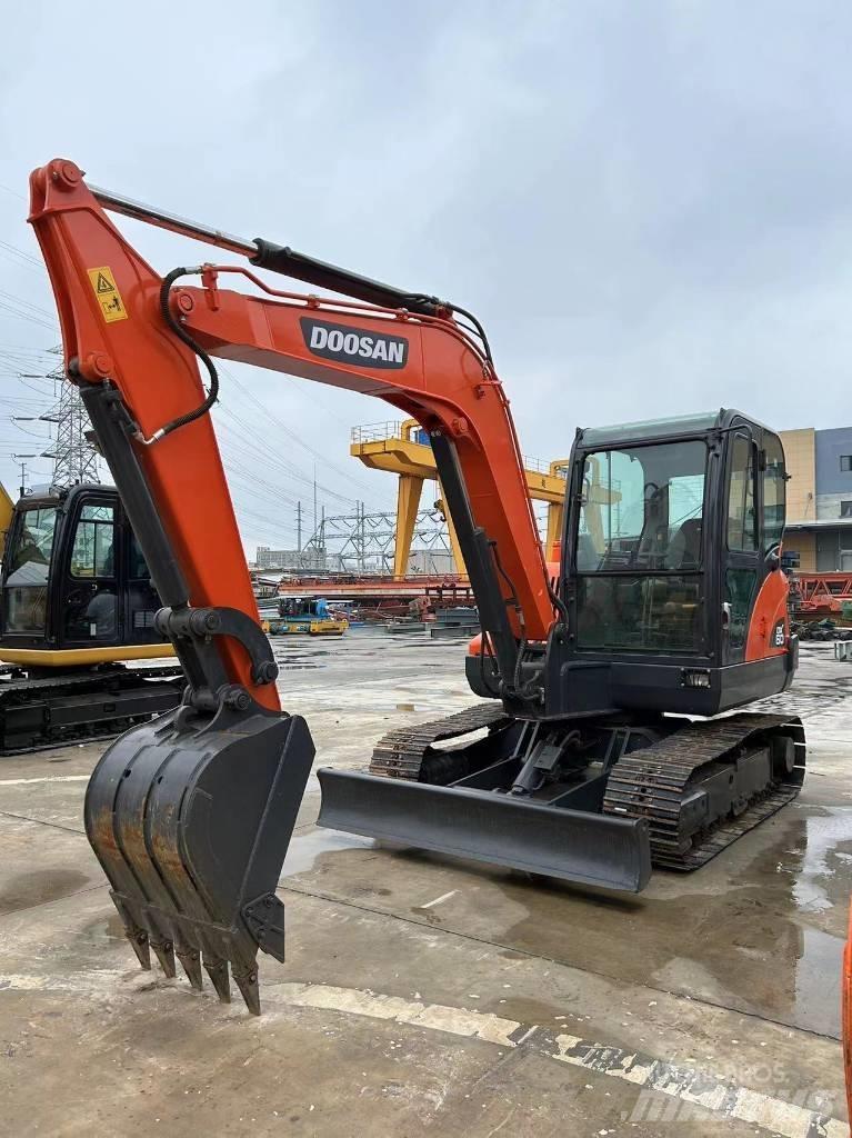 Doosan DX60-9 Miniekskavaatorid < 7 t