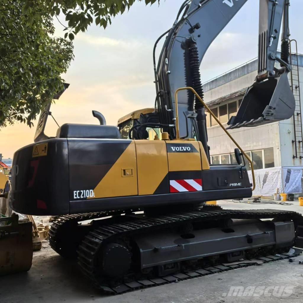 Volvo EC 210 D Väikeekskavaatorid 7t-12t