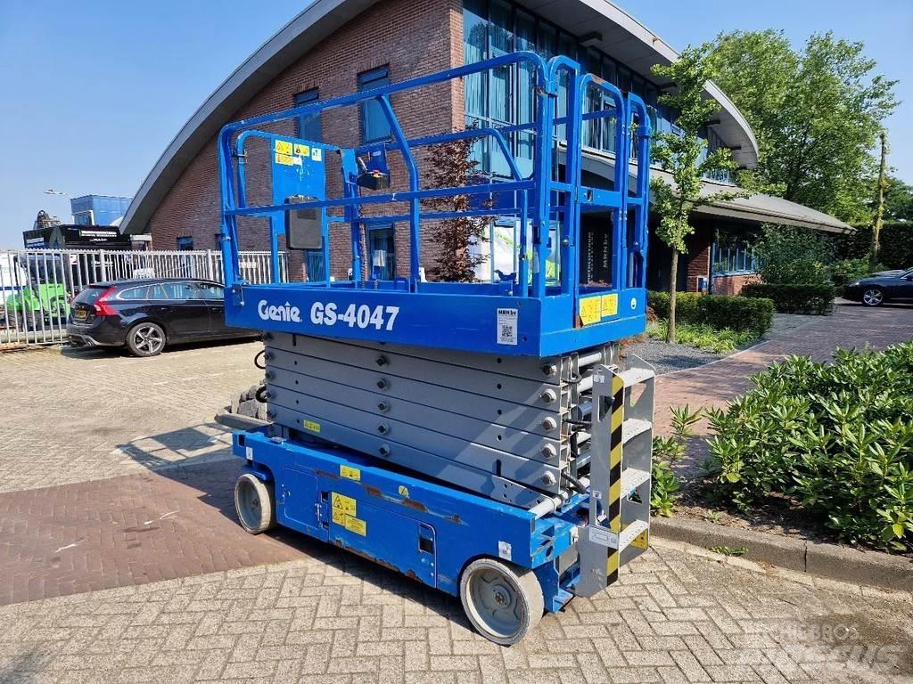 Genie GS-4047 Käärtõstukid