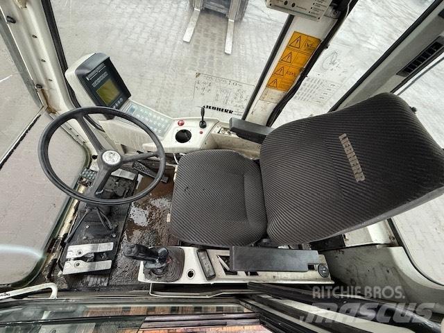 Liebherr A 924 B CAB Kabiinid