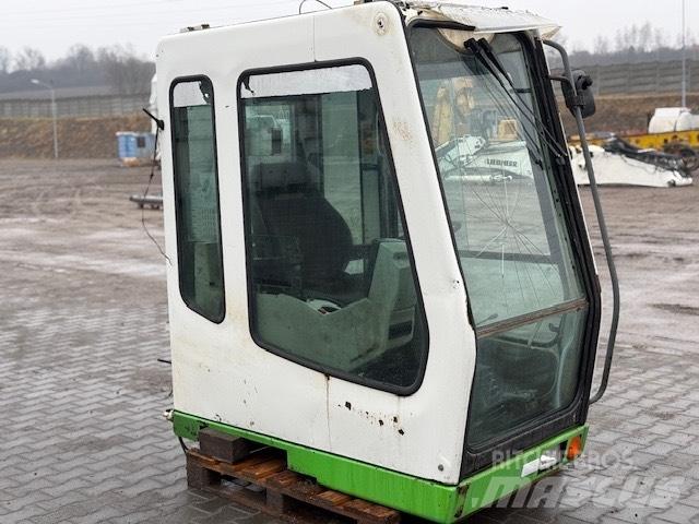 Liebherr A 924 B CAB Kabiinid