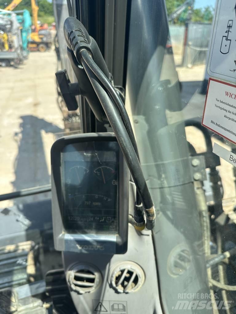 Volvo ECR 235 D Roomikekskavaatorid