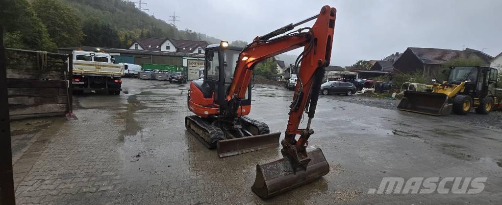 Kubota KX 101-3 a3 Miniekskavaatorid < 7 t
