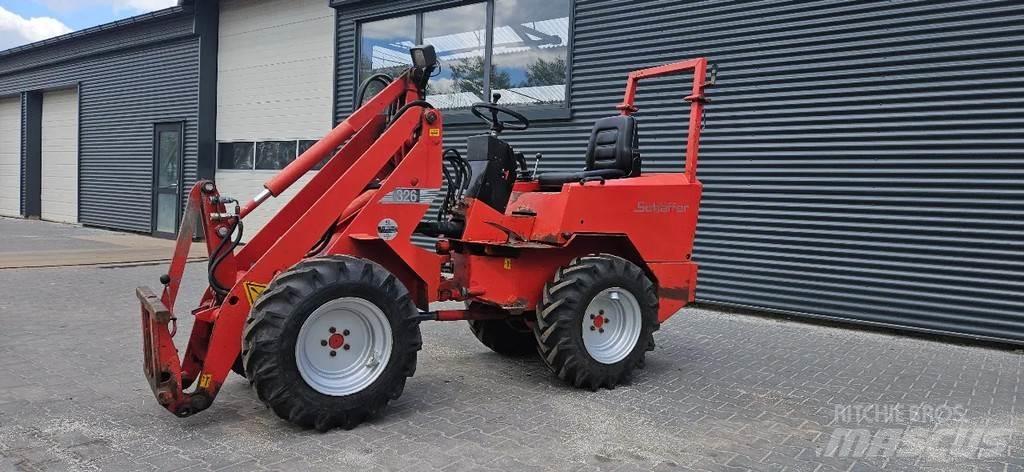 Schäffer 326 Väikelaadurid