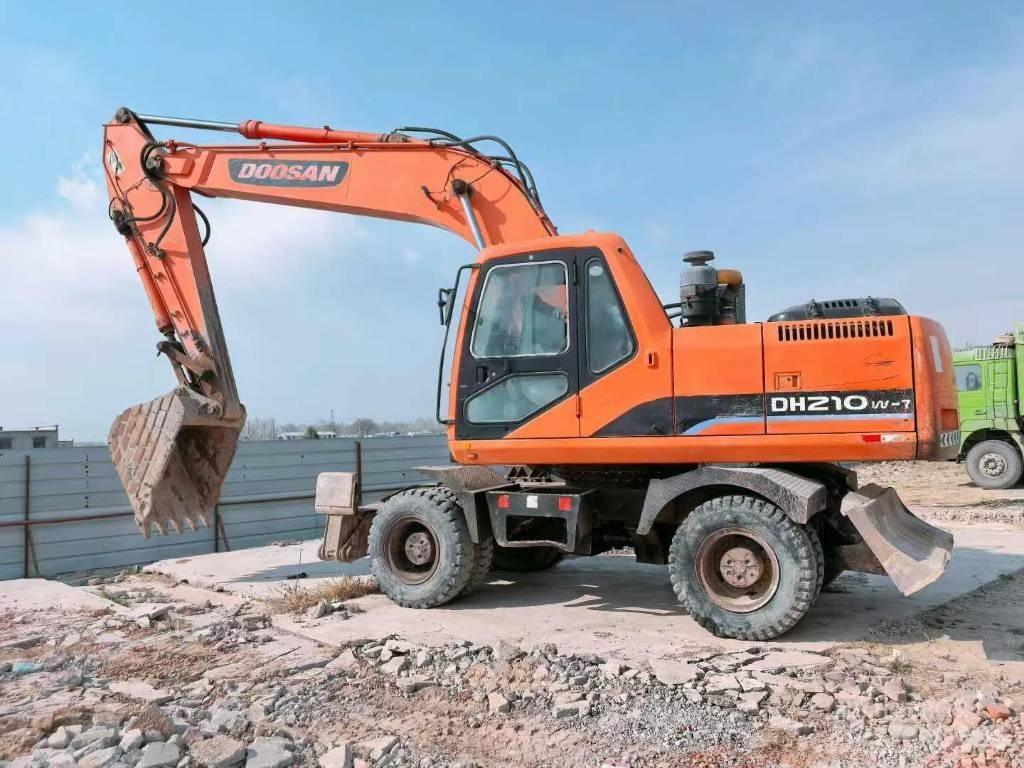 Doosan DH210W-7 Ratasekskavaatorid