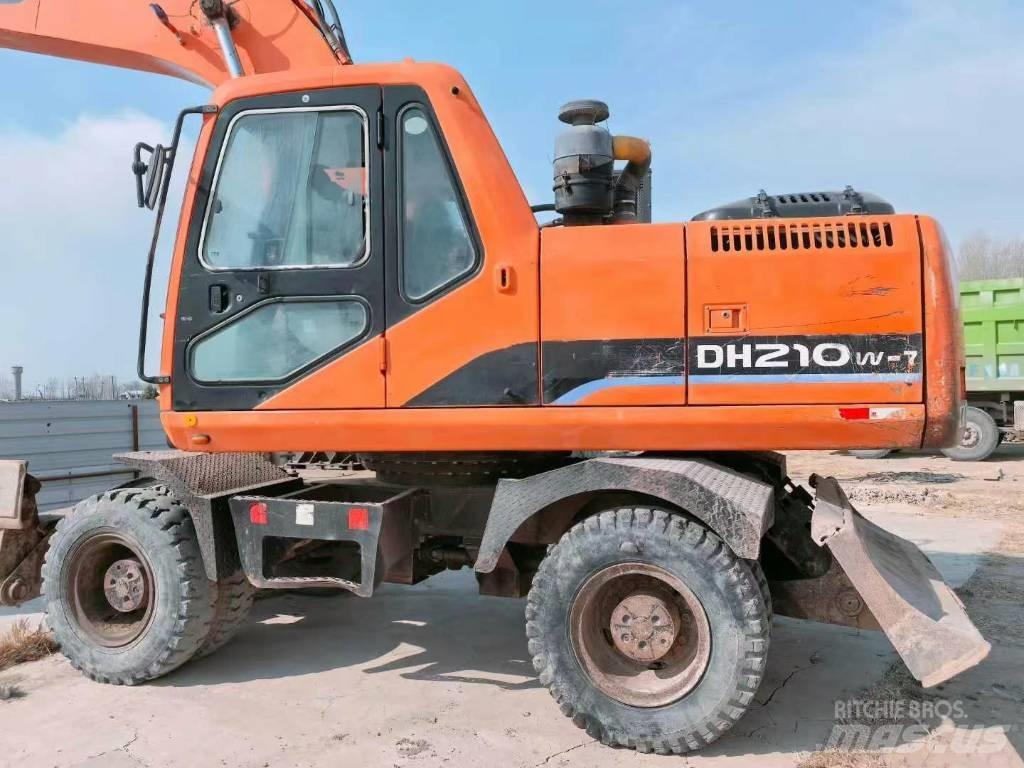 Doosan DH210W-7 Ratasekskavaatorid