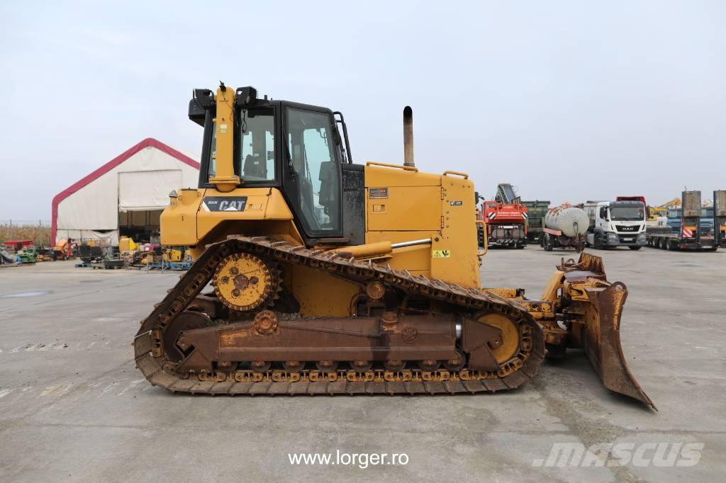 CAT D 6 N Buldooserid