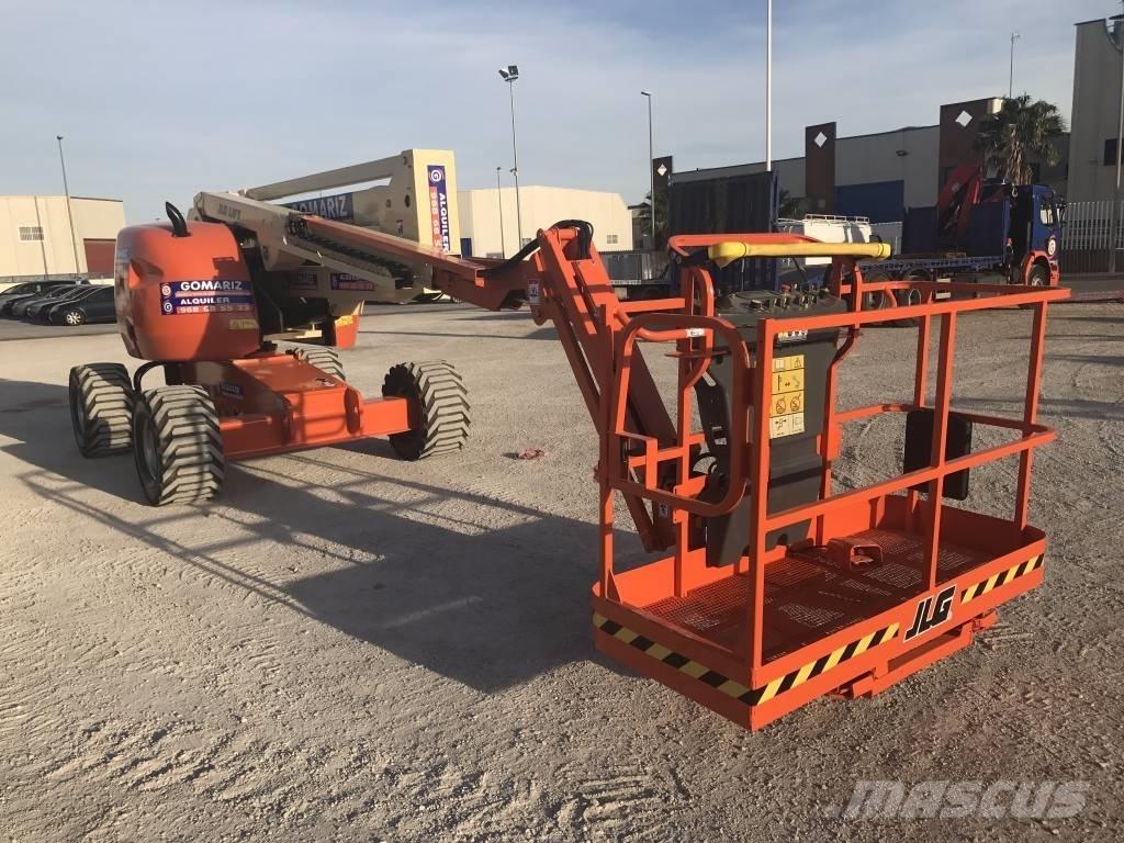 JLG 510 AJ Iseliikuvad poomtõstukid