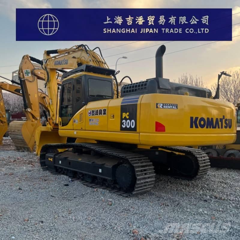 Komatsu PC 300 Roomikekskavaatorid