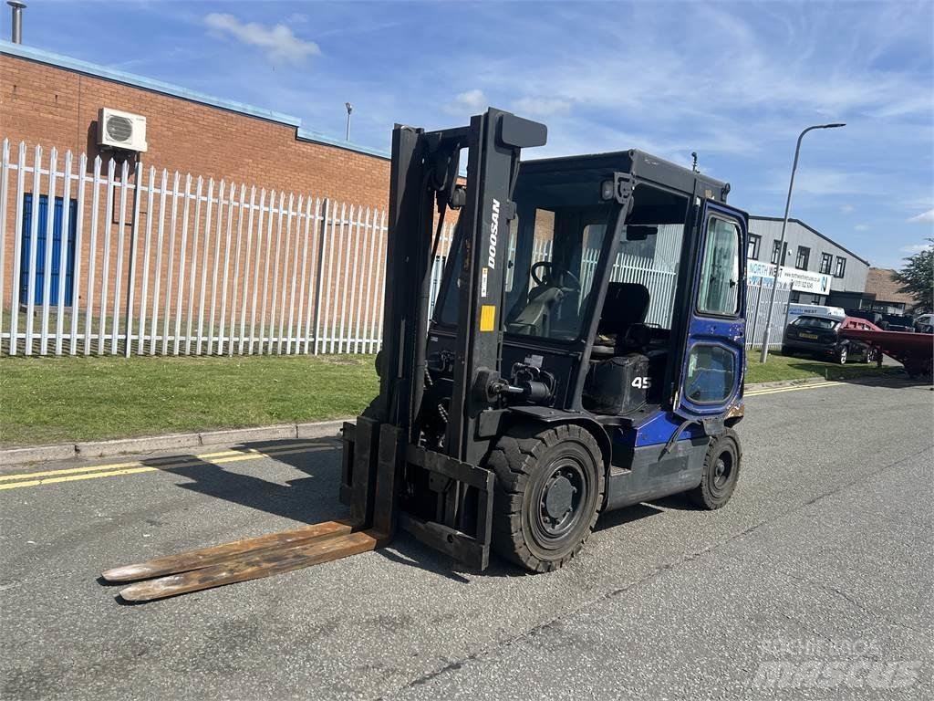 Doosan D45SC-5 Diiseltõstukid