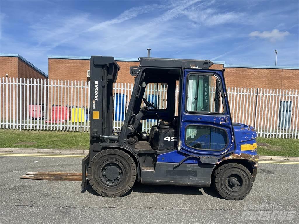 Doosan D45SC-5 Diiseltõstukid