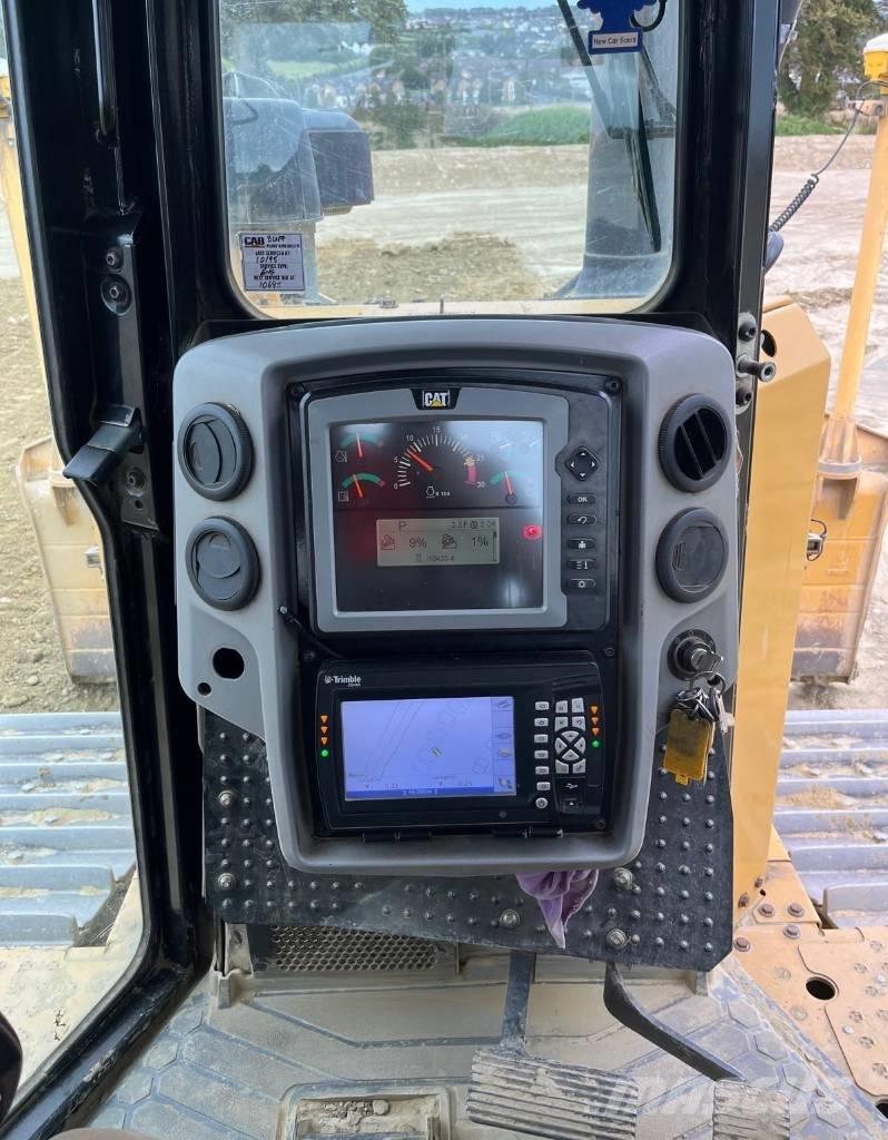 CAT D 6 T LGP Buldooserid